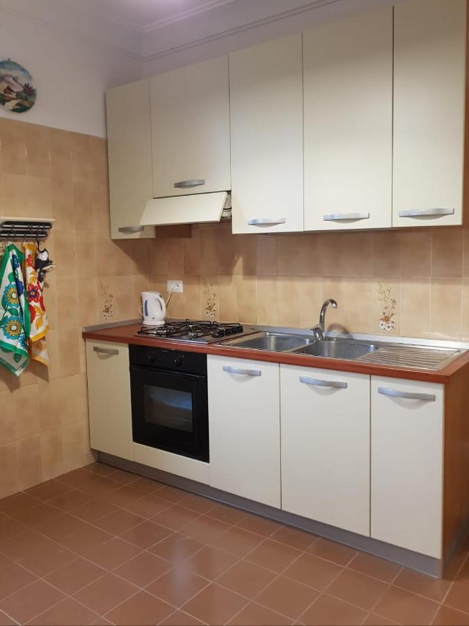 La Casa Di Rosa - Casa Vacanze Meta Buitenkant foto